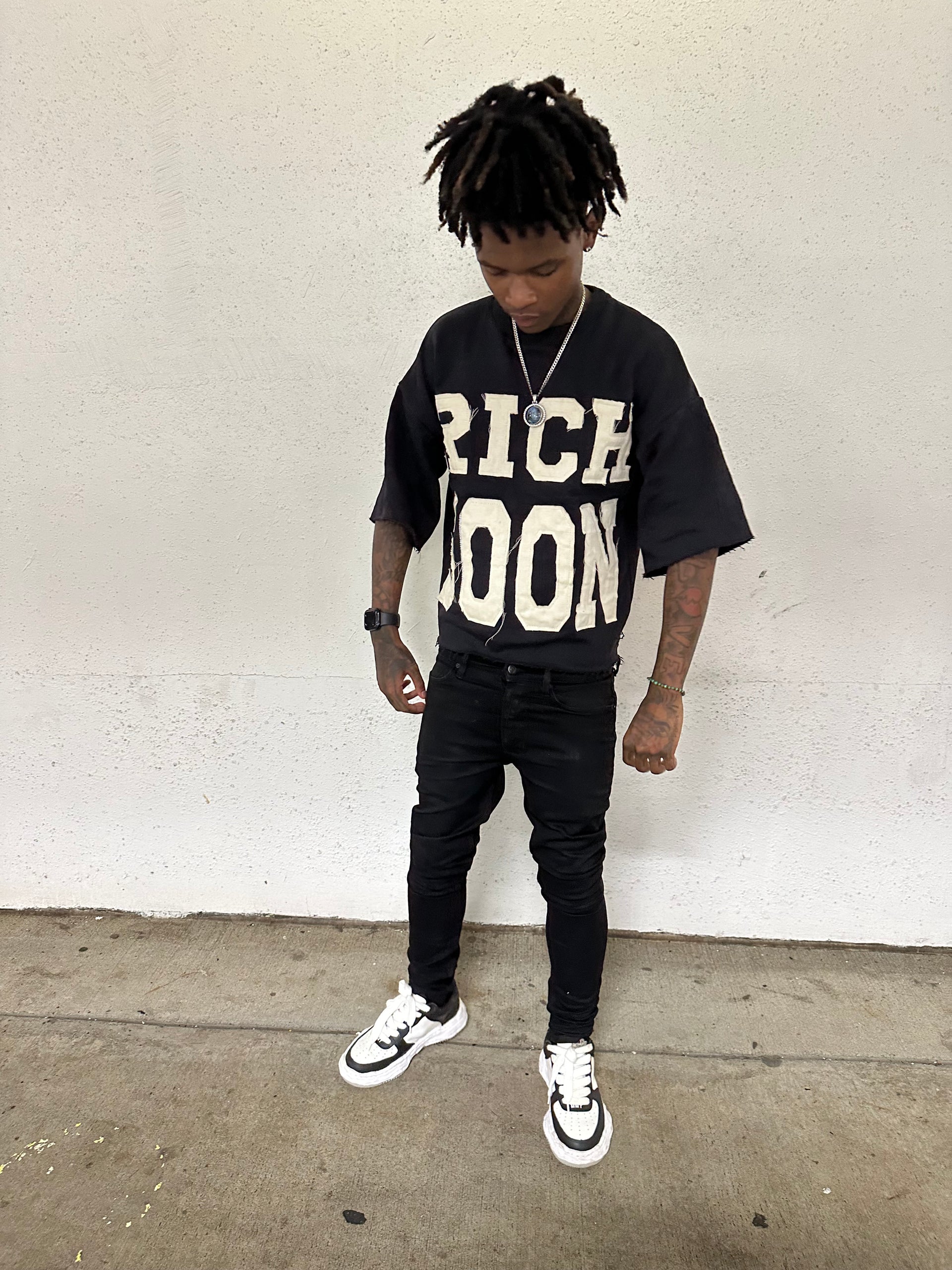 Rich Soon Distressed Embroidery Crew